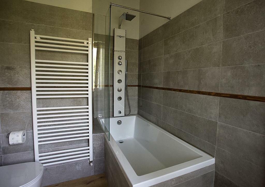 Ca' Del Cuco Bed & Breakfast Barzana Bagian luar foto